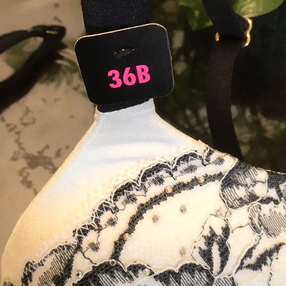 NWT La SENZA lace bra🛍 - Picture 3 of 5